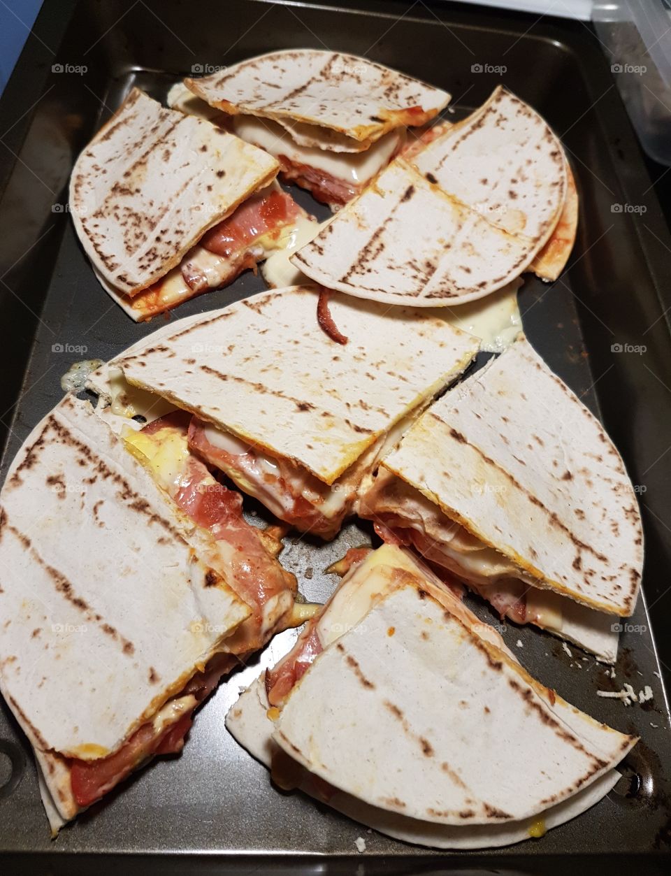 homemade pizza som blev väl godkänd vid en middagsbjudning