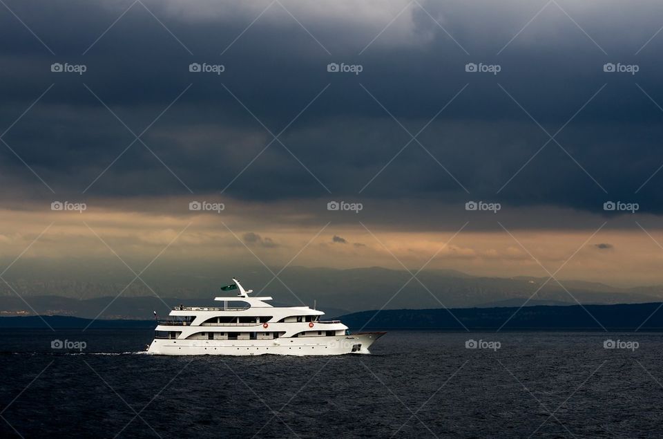 Yacht Amalia