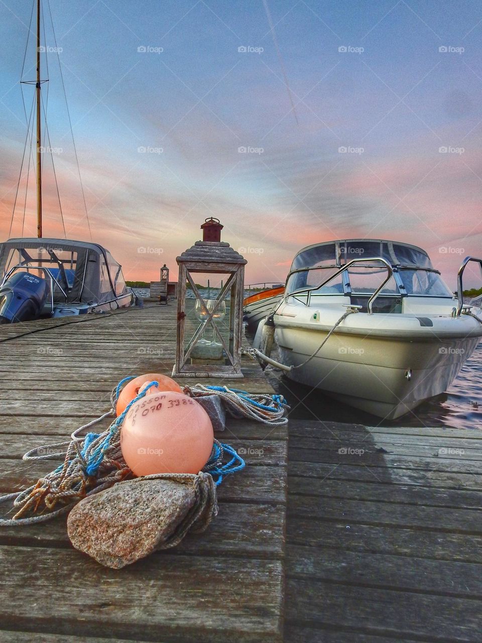 Early morning by the jetty