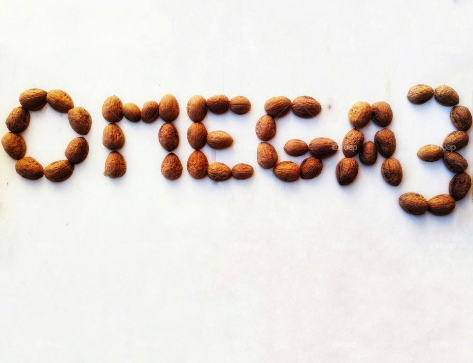 Written with nutshells: omega 3