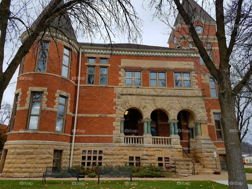 The Richland County Courthouse.
This building has so many details.