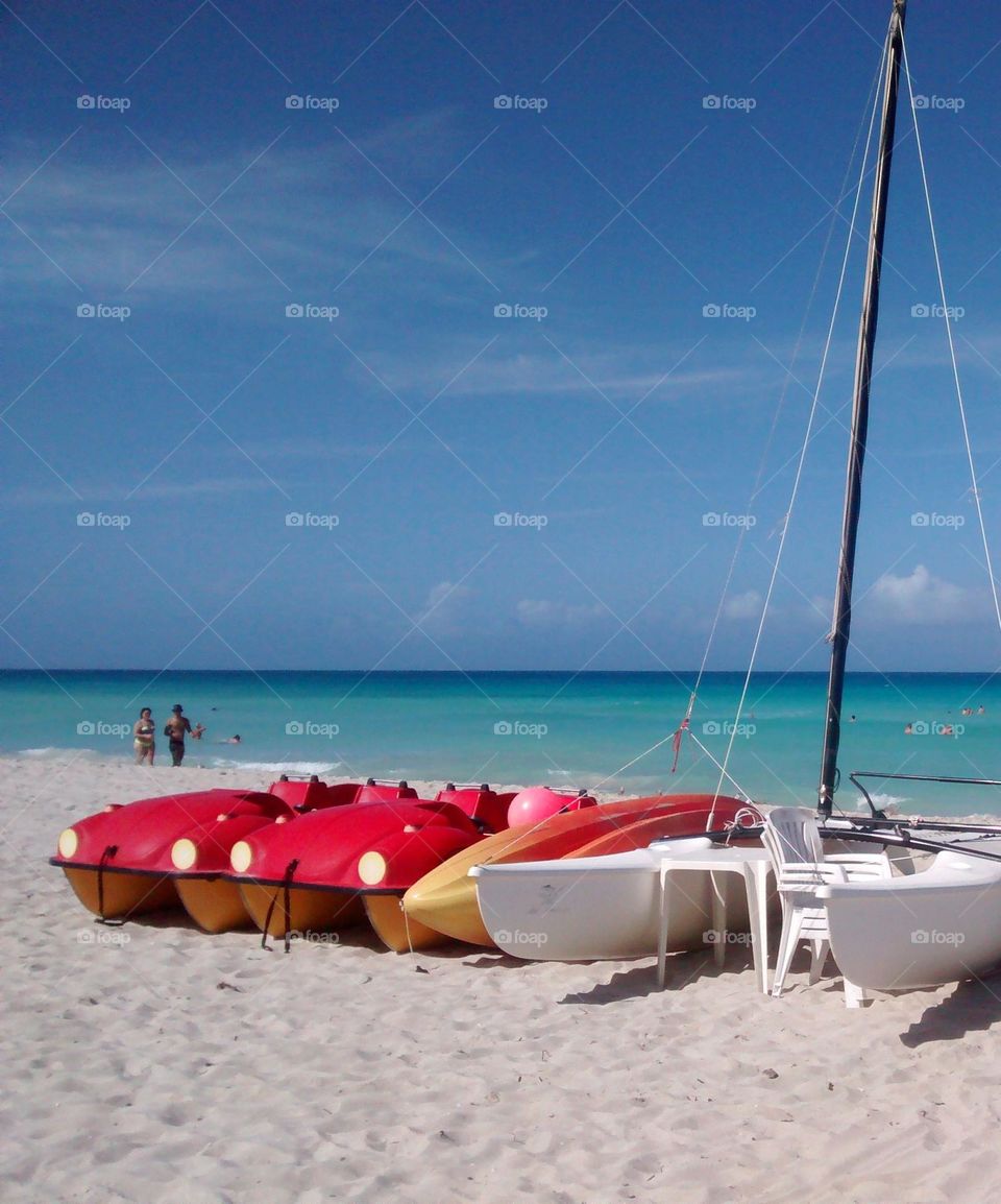 Beach landscape in Cuba Varadero with beautiful golden sands and a splendid sea that meets the blue sky