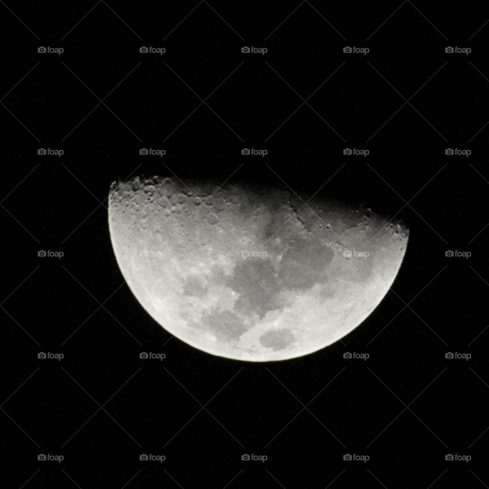 Céu a noite, Lua.
 Foto tirada na cidade de Itabaiana- PB