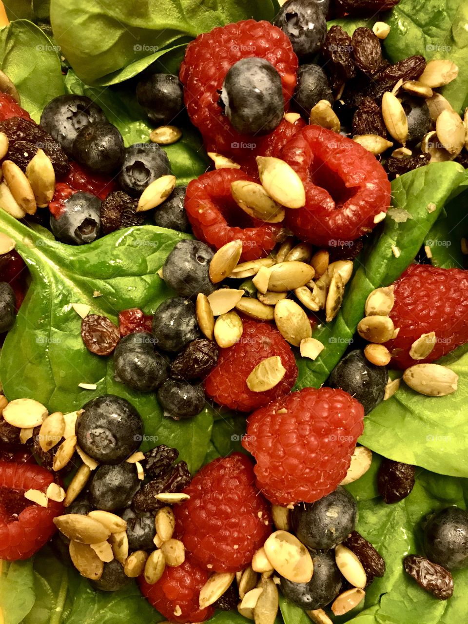 Fruit and spinach salad