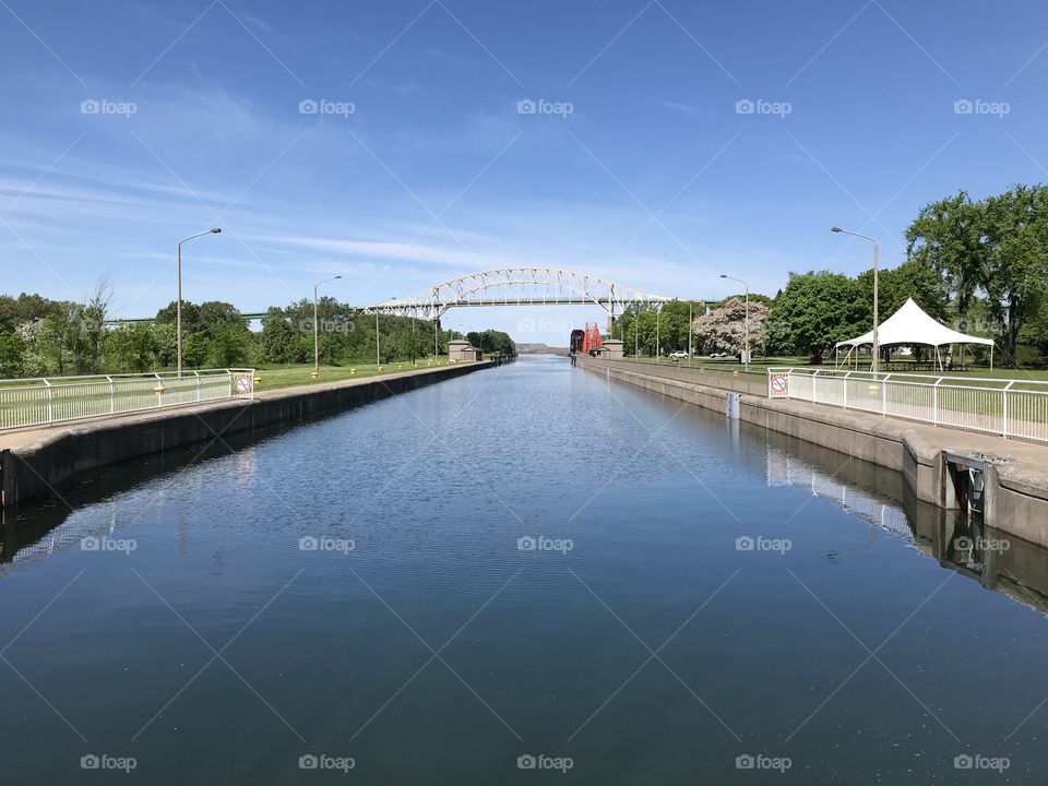 International bridge, Canadian side, and the famous canal