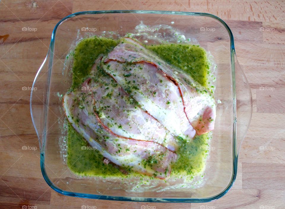 Meat, Bacon, Ham, Oven Dish, Green sauce, Food preparation 