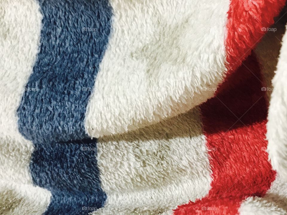 Red-blue-blanket 