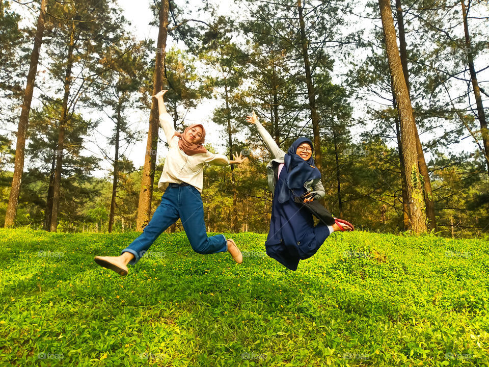 Not only visit the beach, we also can visit forest earn fresh air to clear our breath . All i see is green, so nice!