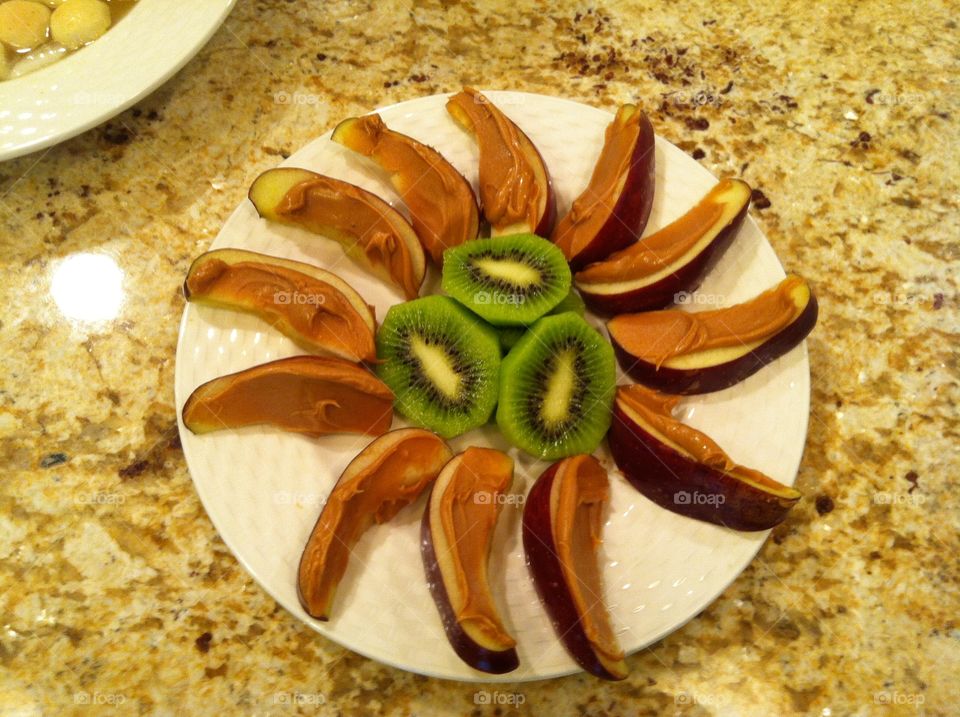 Apple Peanut Butter Kiwi Spinwheel