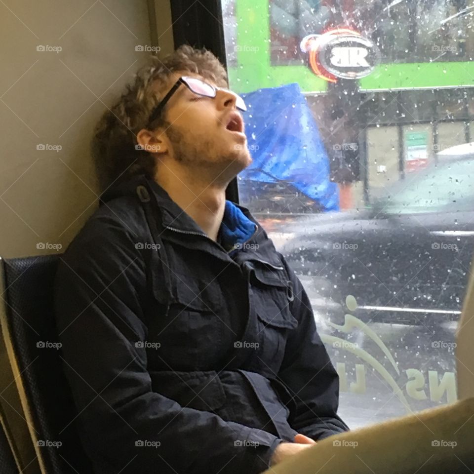 Sleepy head on the bus 
