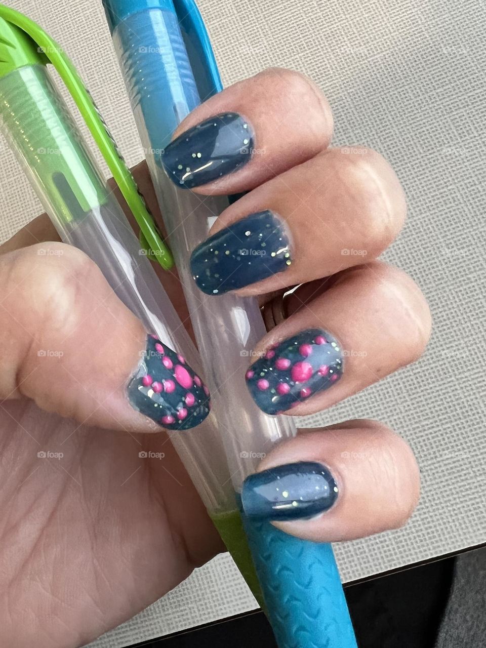 Fun color change nail dot design 