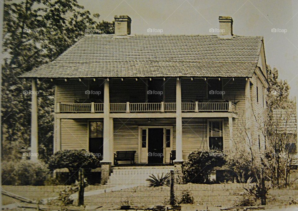 Old House build in 1850. This house was built in 1850. Located in So. Ga. One of the homes Gen. Sherman left standing in his march to Savannah. 