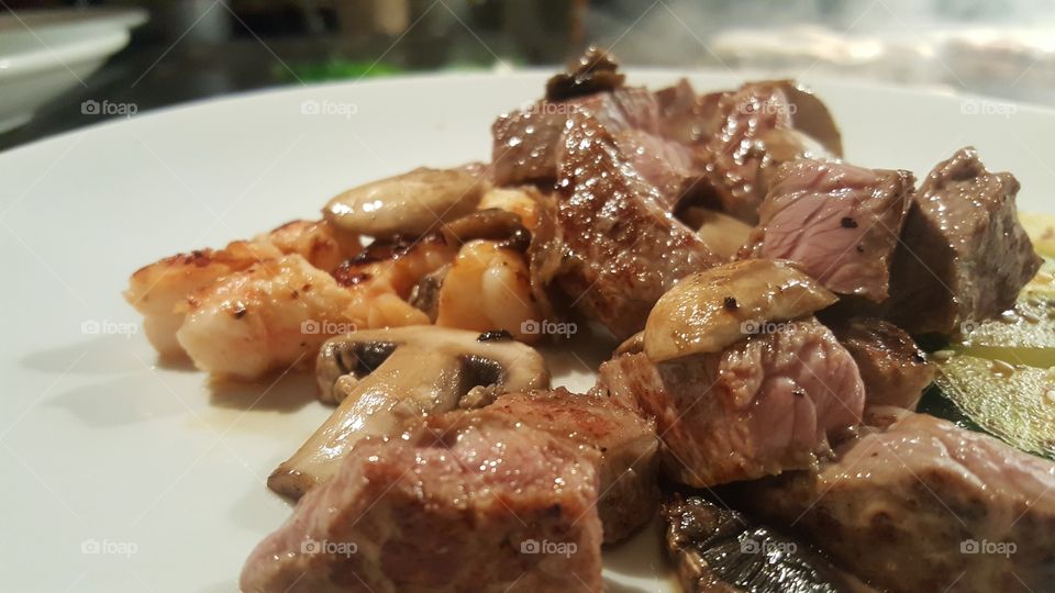 teppanyaki steak and mushrooms