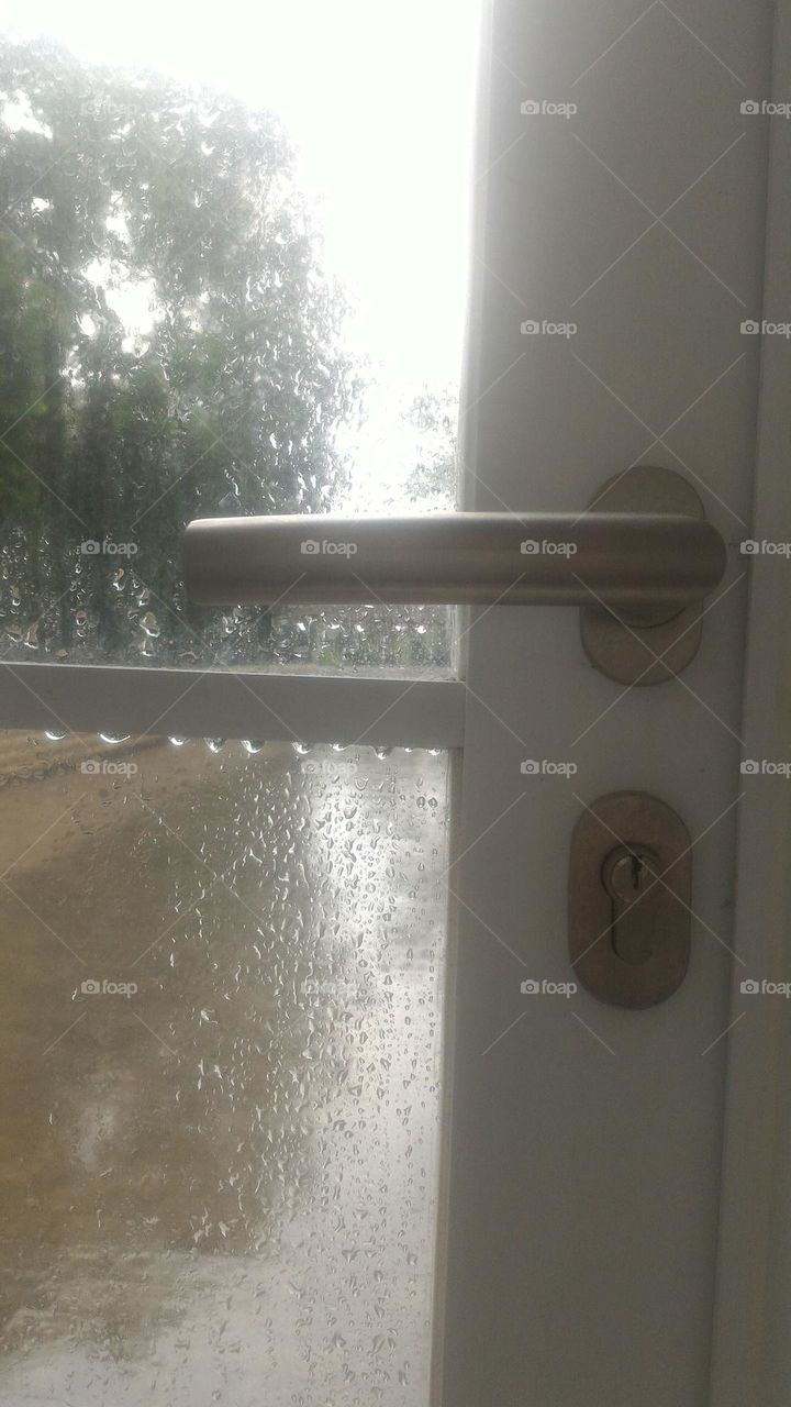 when it rains it can only be in a locked room