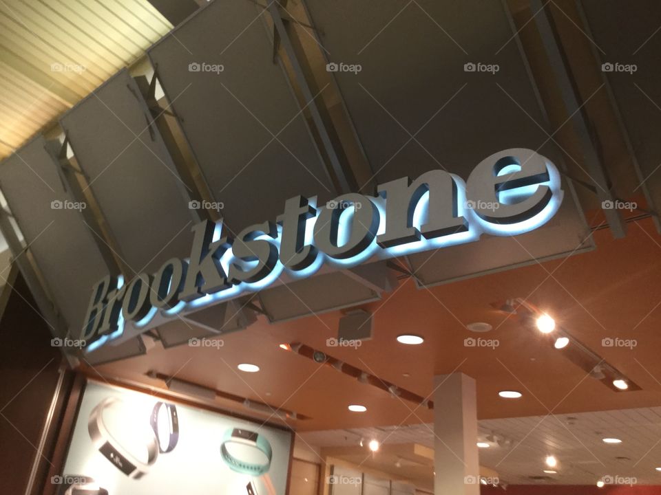 Brook stone store 