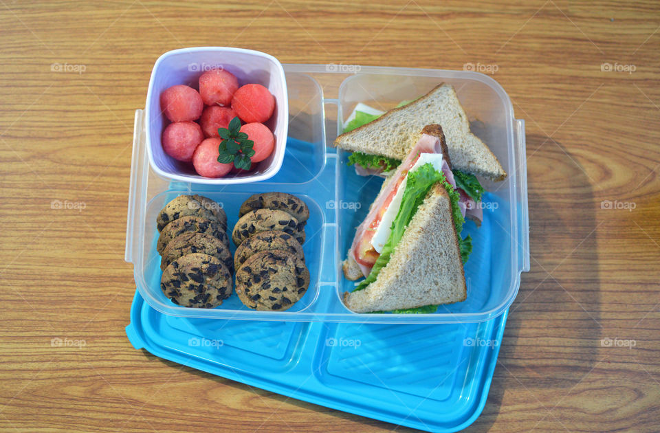 Lunchbox to your work and school