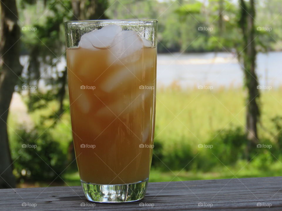 Pineapple and cranberry juice