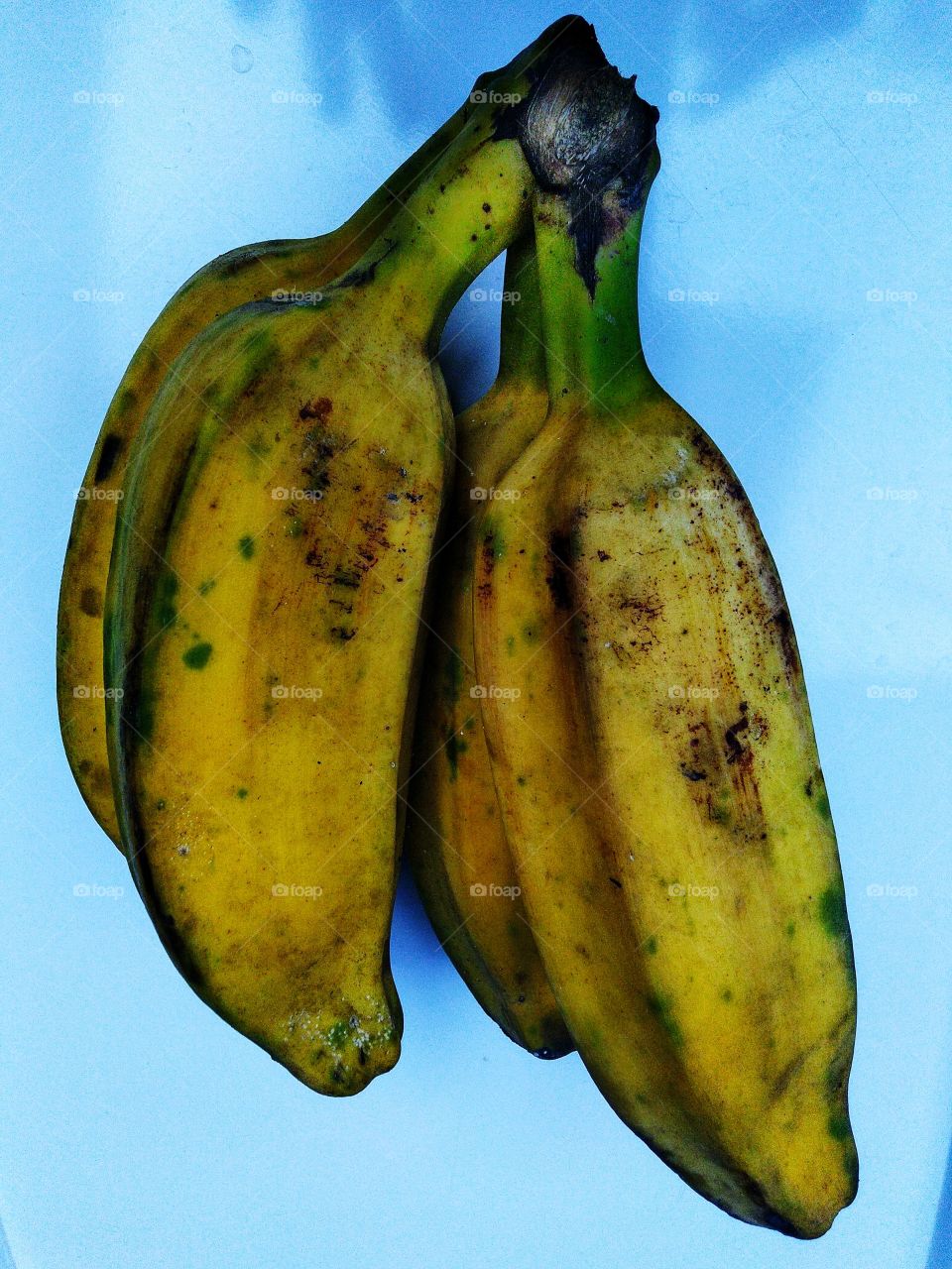 Bananas are one of the seasonal fruits that are easy to find all the time.