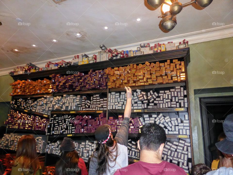 Picking a wand at Harry potter in universal studios Hollywood