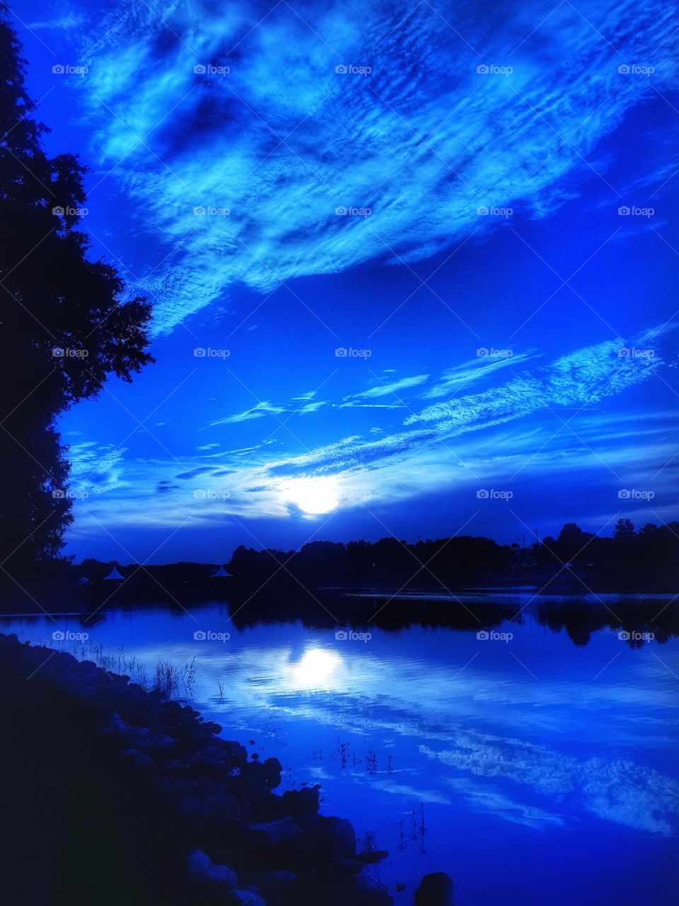 I love to go to Cranes Roost Park and walk around the lake. I took this photo one morning there.