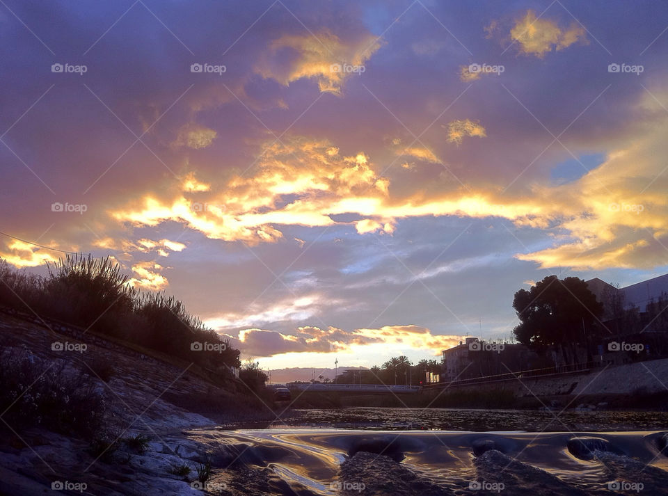 sky water river reflection by alejandrorubiob