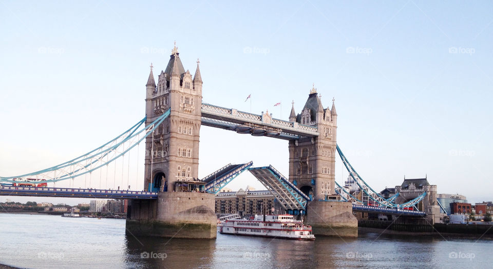 london bridge tower by angeljack