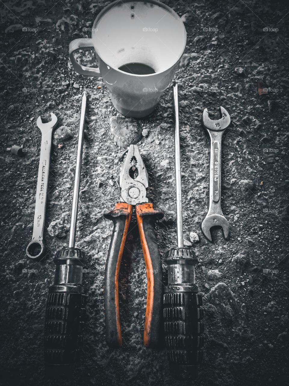 tools per motorcycle repair shop