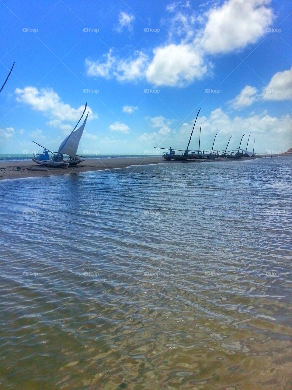 barcos na praia