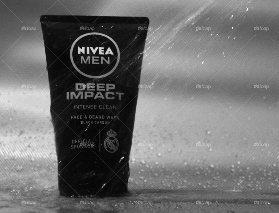 Nivea men deep impact face wash...intense clean...