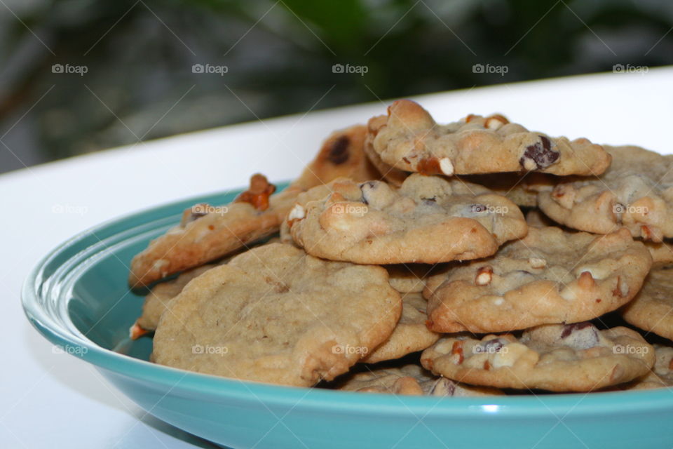 Triple Chip Pretzel Cookie