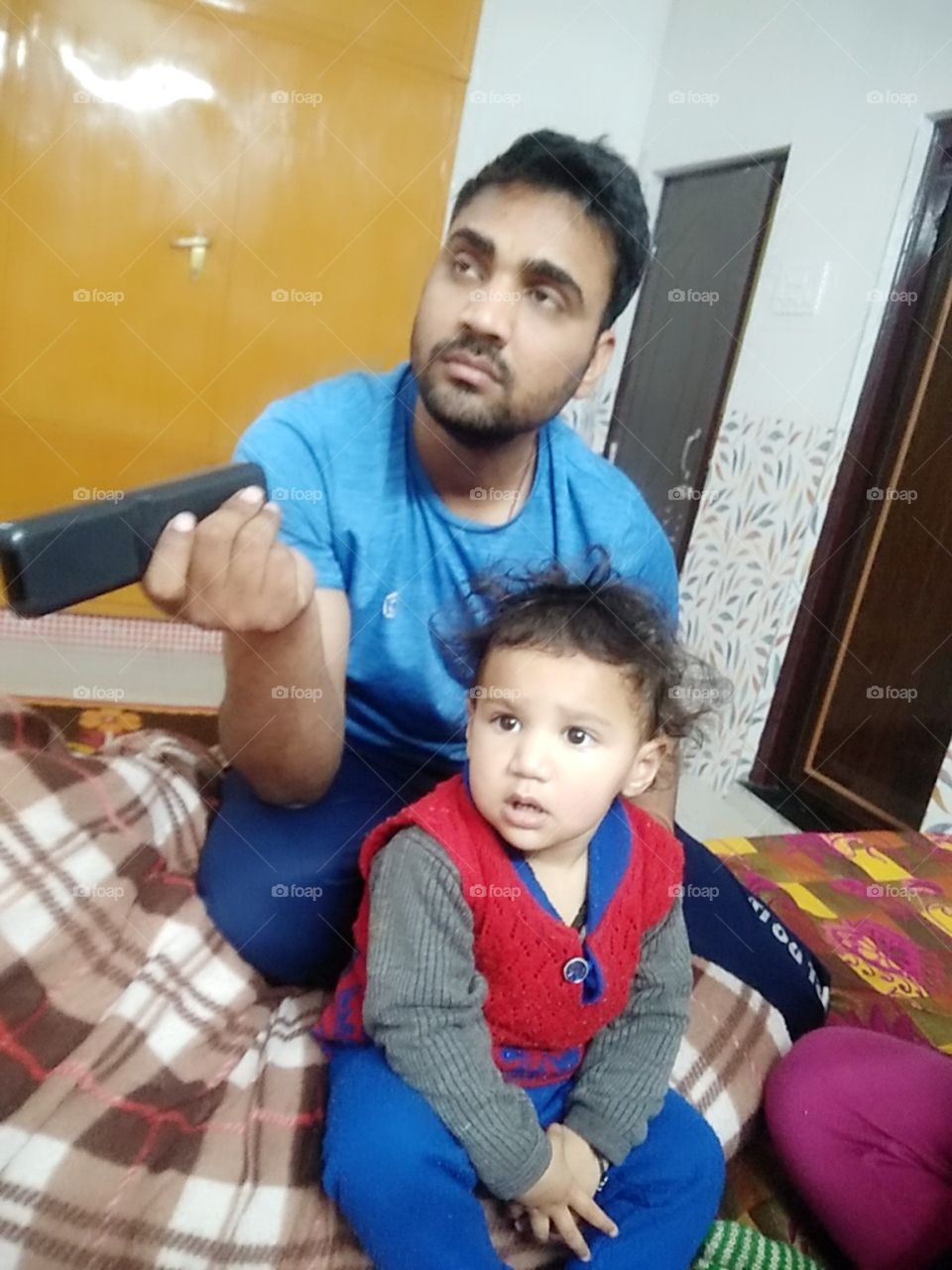 Fathers who play with their kids from day one not only boost their child's physical and mental development "Fathers can attune to their babies, to become familiar with them, their likes and dislikes, and therefore increase their confidence with the baby,"