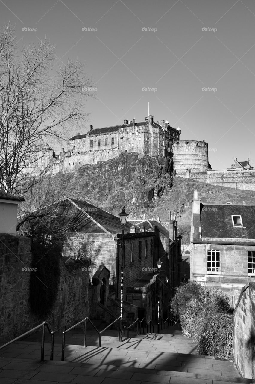 Edinburgh castle from the vennel
