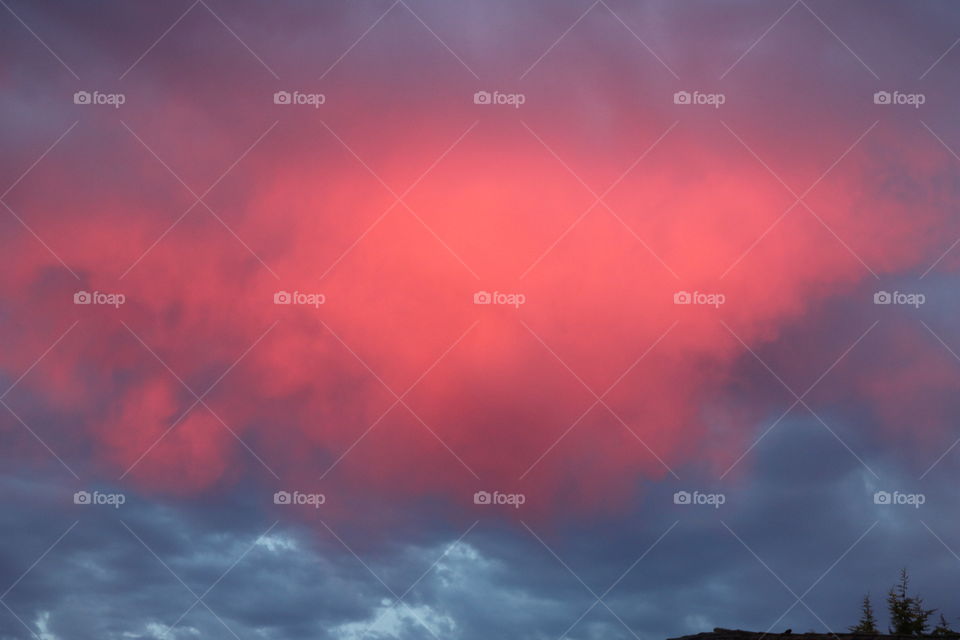 Cloud red