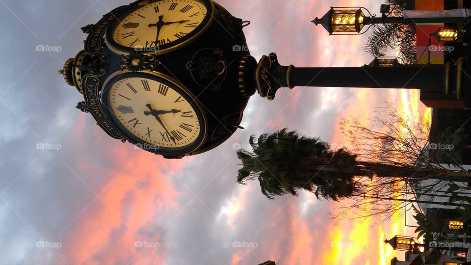 sunset clock