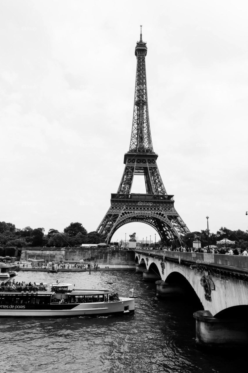 Eiffel 
