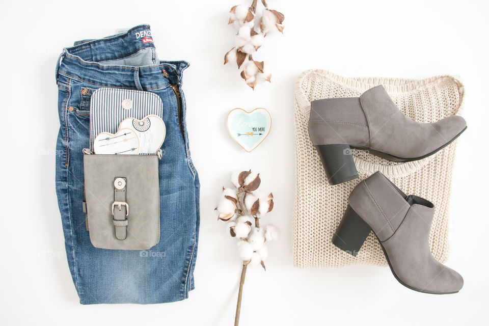 Fashion flatlay with boots 