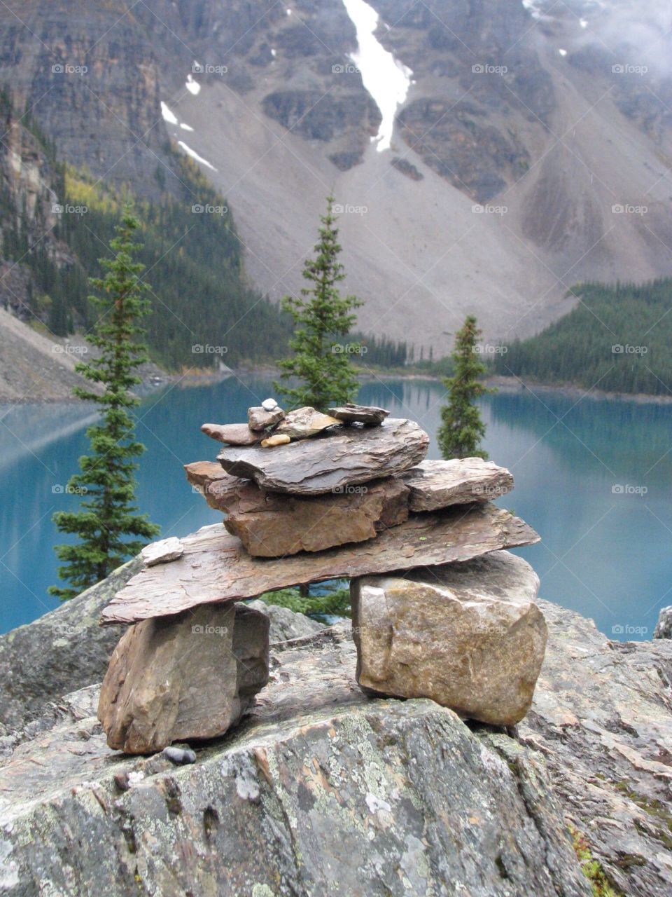 Rock statue at Morraine Lake 