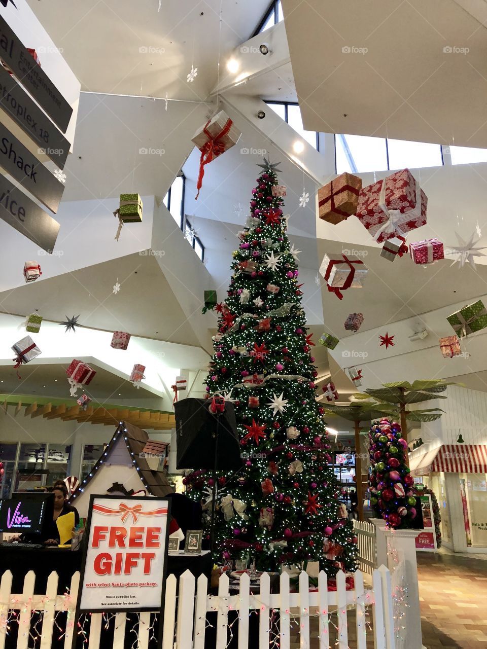 Christmas tree at mall.