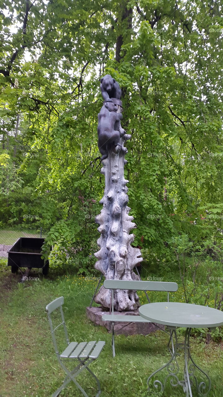 bears in a tree, sculpture