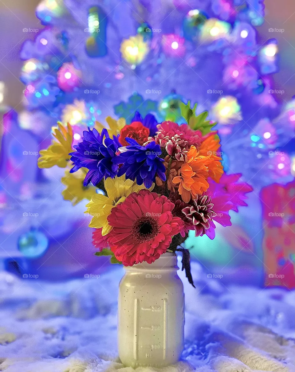 COLOURFUL FLOWERS PORTRAIT CHRISTMAS SCENE