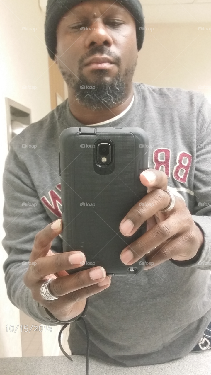 Selfie. Selfie n mirror