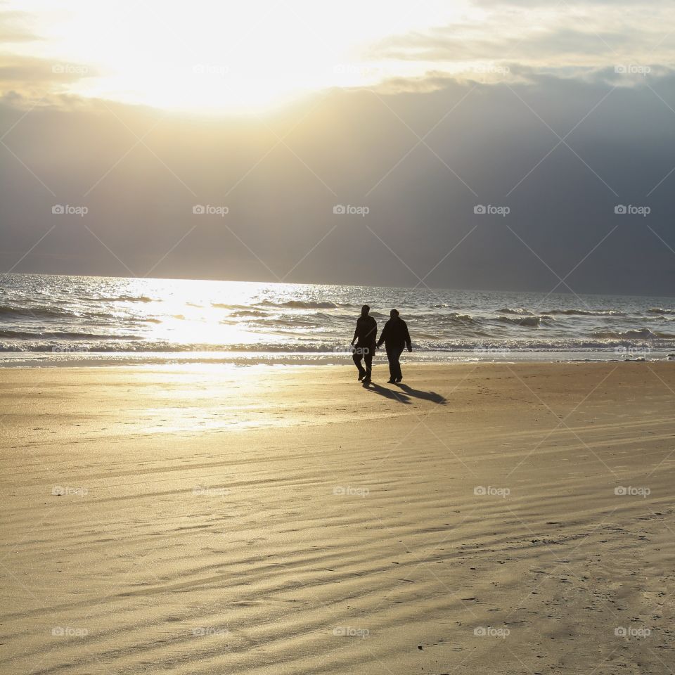 Golden Hour Romance. Golden Hour Romance