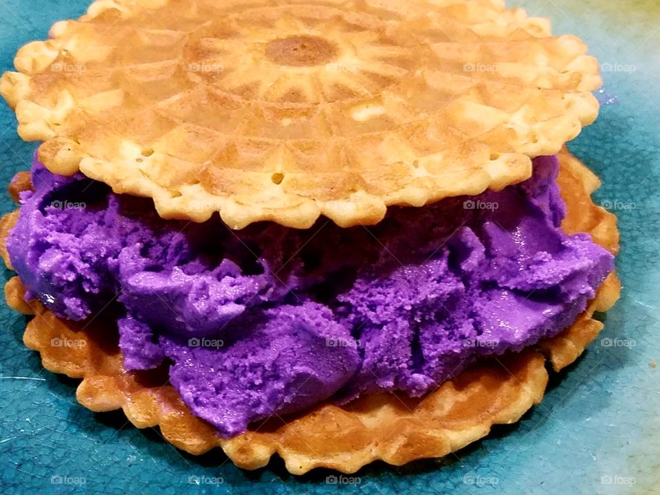 ube ice cream sandwich