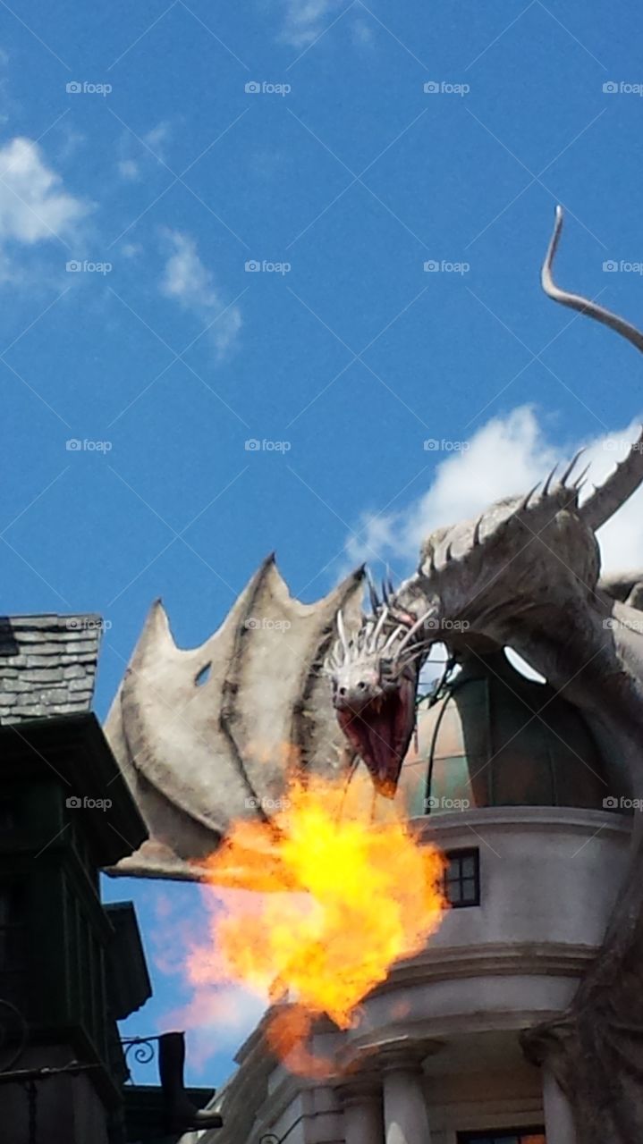 Dragon Blowing Flames. Diagon Alley, Universal Studios