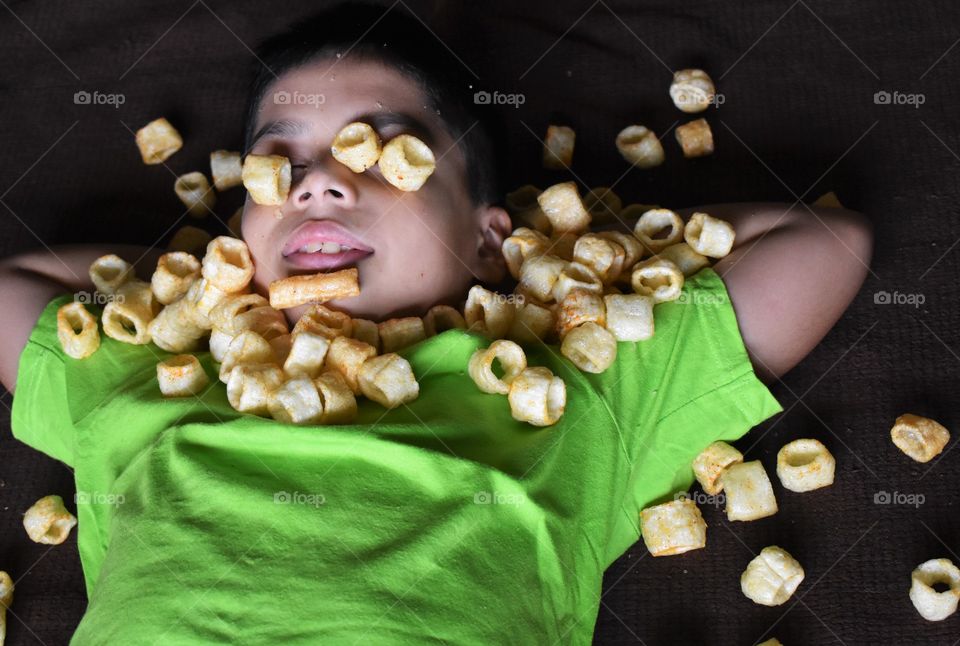 load with snacks please 😁