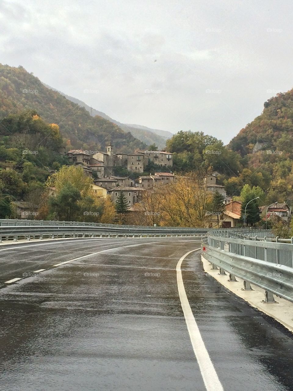 Quintodecimo,medieval village view from the road