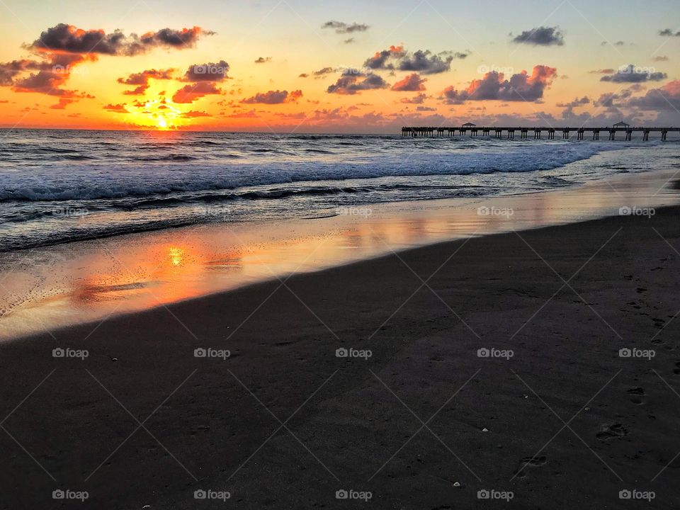 Sunrise Juno beach pier