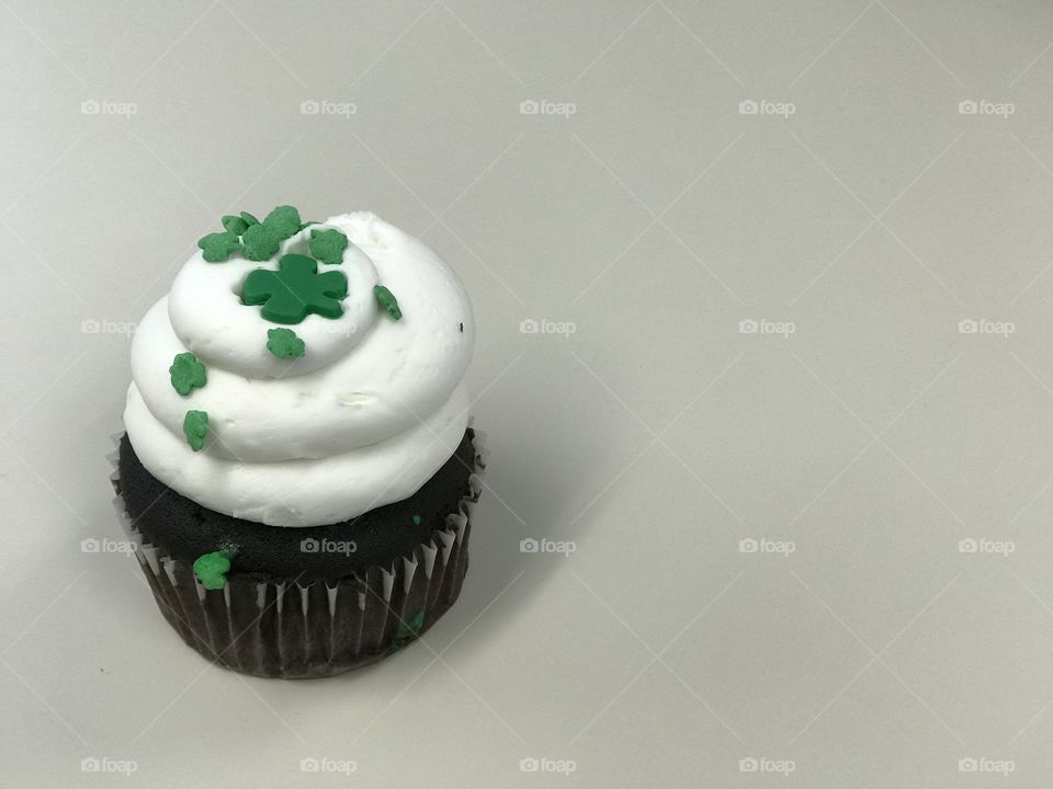 Irish lucky green cupcake with icing St. patrick's day