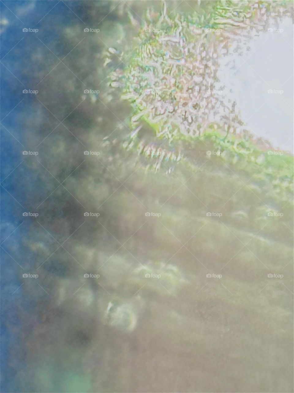 This image was created when focusing in on a snow cover on our boat window at „Newtown Creek“ from the inside. The light refocused and translated into these crystalline shapes. Perhaps this is snow blindness in reverse. 2024. Hypnotic Productions