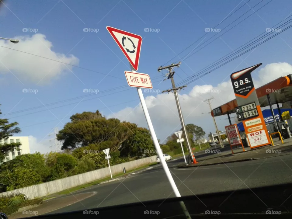 give way